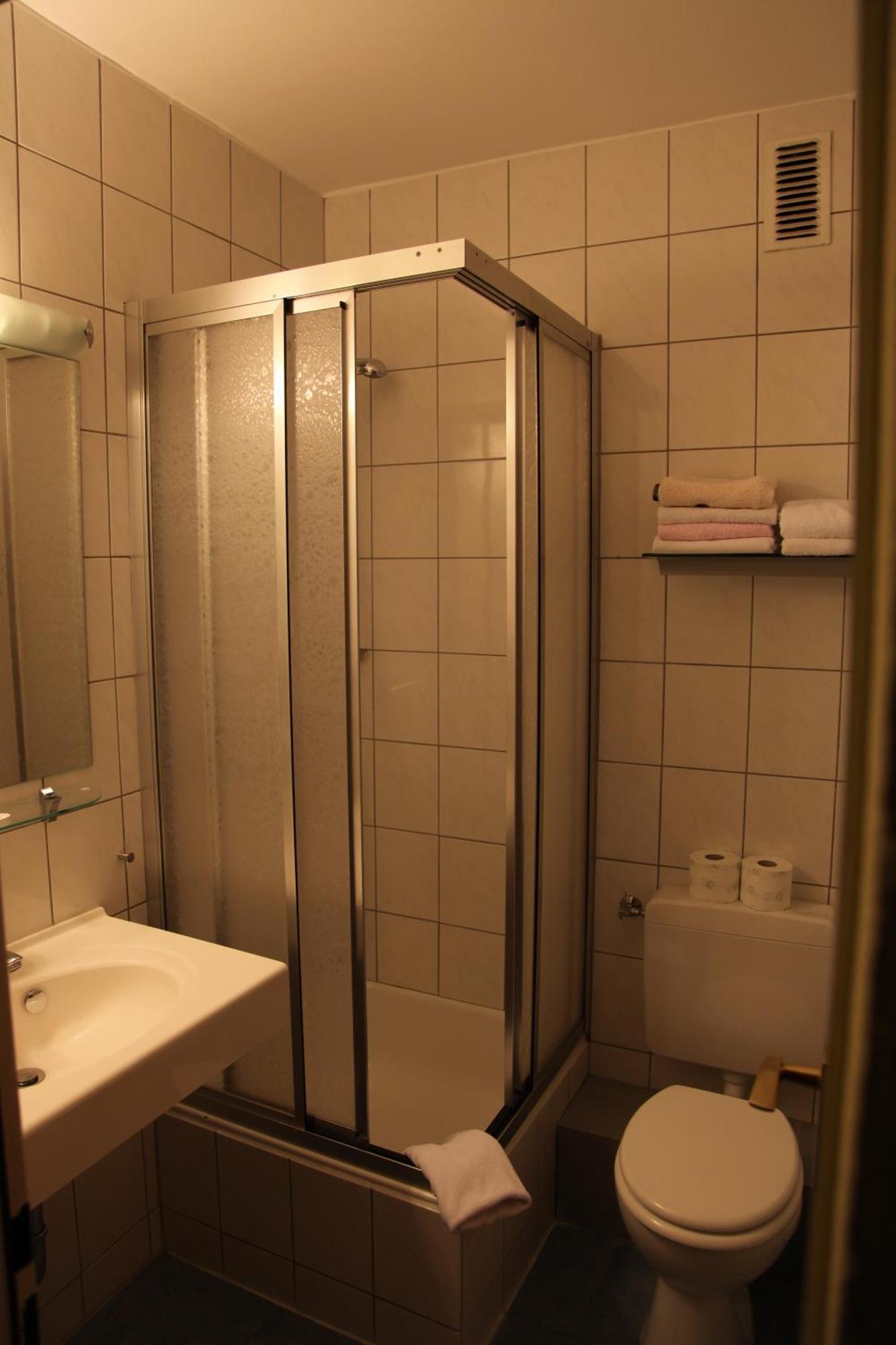 Breer S Hotel Schwerte Exterior foto